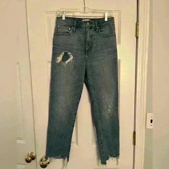 Madewell Classic Straight Jean - Picture 5 of 10